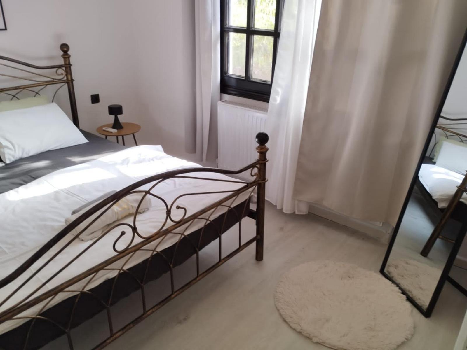 Black N' White Cozy Housegarden Alexandroupoli Bagian luar foto