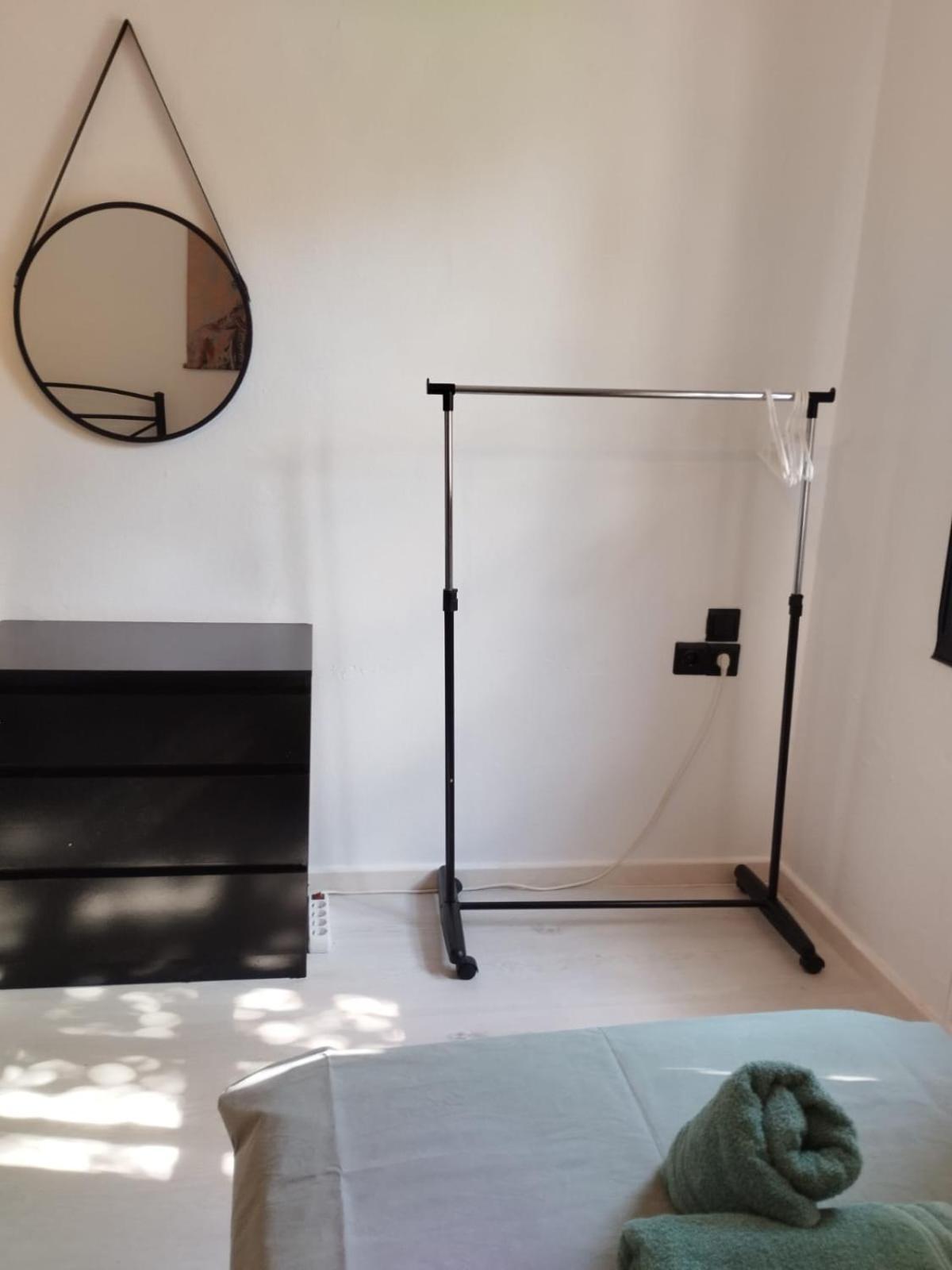 Black N' White Cozy Housegarden Alexandroupoli Bagian luar foto